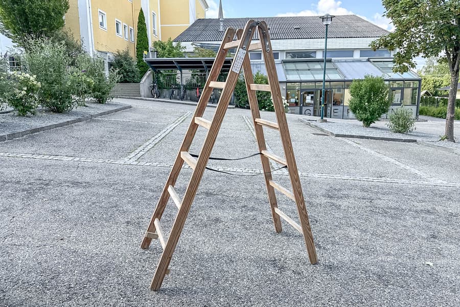Holzstehleiter, 2x 6-sprossig